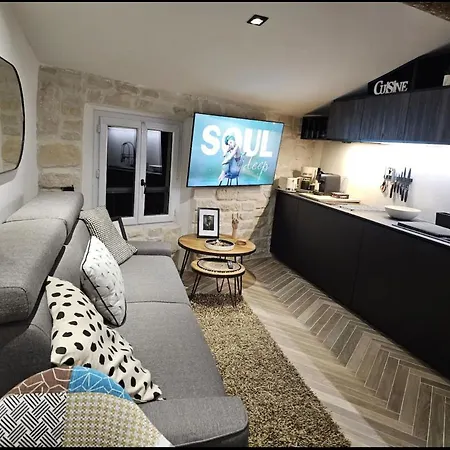 Sous Les Toits דירה אנטיב