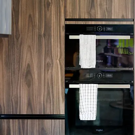 Sous Les Toits דירה אנטיב