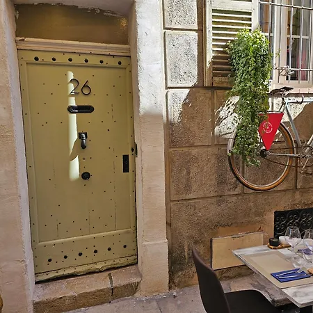 Sous Les Toits * אנטיב